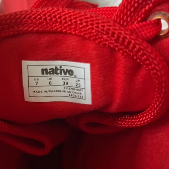 Native Rain Boots Color-Red Size-39 NWOT - Picture 11 of 11